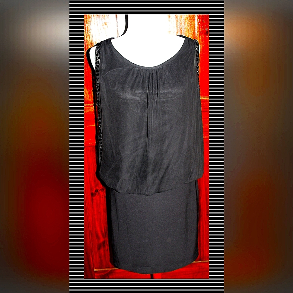 Sleeveless Flapper Style Dress